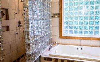 Transform Your Bathroom Oasis: Glass Shower Doors in Alexandria